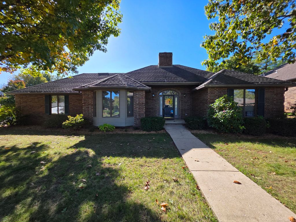 2350 East Inman Street, Springfield, MO 65804