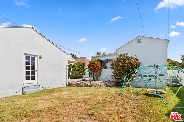 3611 Las Palmas Avenue, Glendale, CA 91208