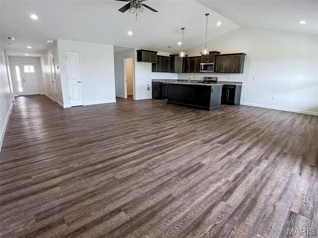 26 Sonata Lane, Troy, IL 62294