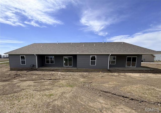 26 Sonata Lane, Troy, IL 62294