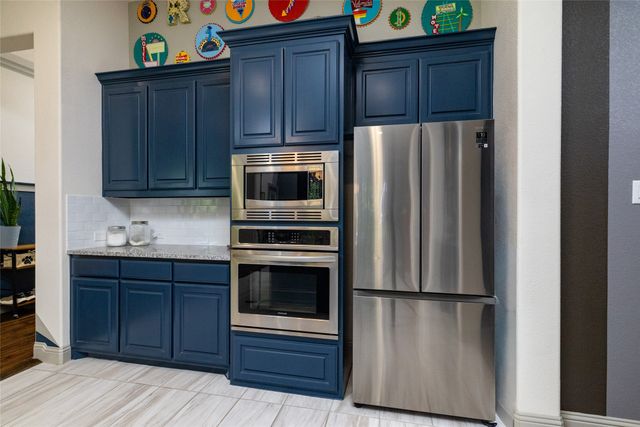 217 Hillstone Drive, Midlothian, TX 76065