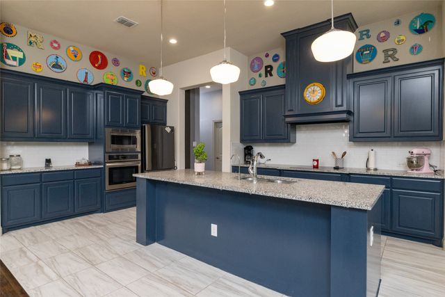 217 Hillstone Drive, Midlothian, TX 76065