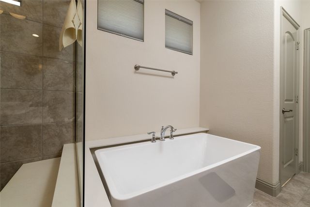 217 Hillstone Drive, Midlothian, TX 76065