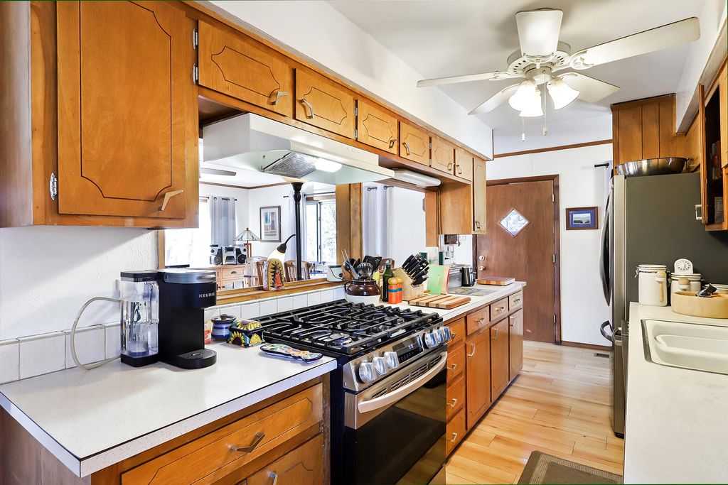 Image 13 of property listing at 87 Redondo Road, Jemez Springs, NM 87025