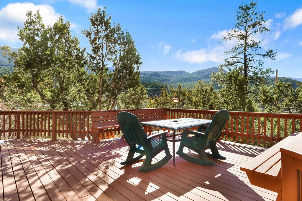Image 2 of property listing at 87 Redondo Road, Jemez Springs, NM 87025