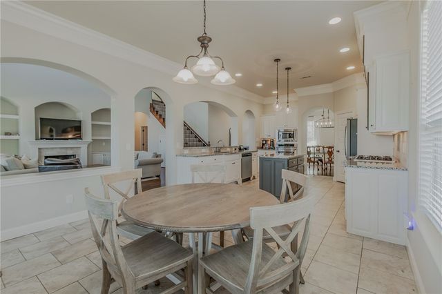 2386 Riverfront Lane, Fayetteville, AR 72703