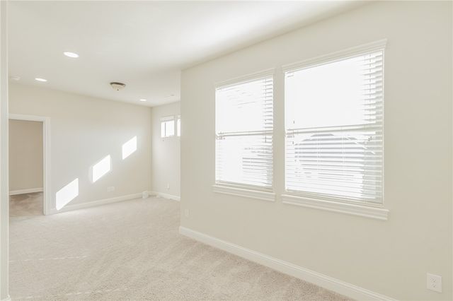 2386 Riverfront Lane, Fayetteville, AR 72703