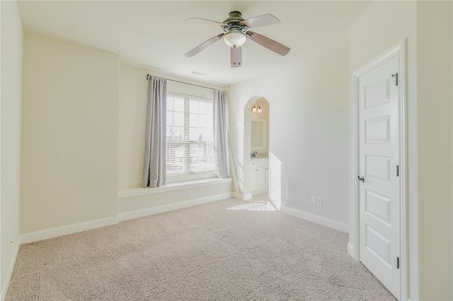 2386 Riverfront Lane, Fayetteville, AR 72703