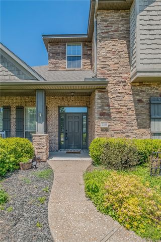 2386 Riverfront Lane, Fayetteville, AR 72703