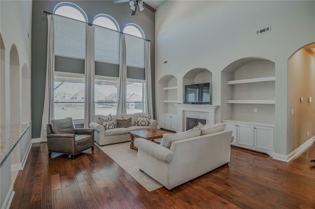 2386 Riverfront Lane, Fayetteville, AR 72703