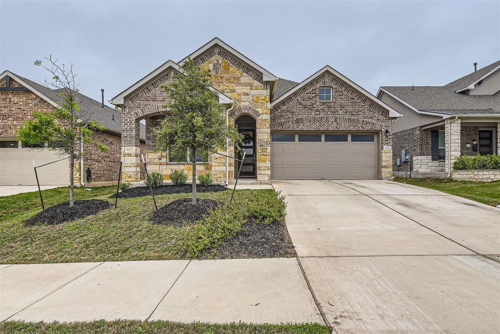2205 Bobtail PASS, Leander, TX 78641