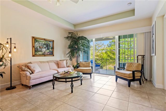 2340 Water Oak Court SW 223, Vero Beach, FL 32962