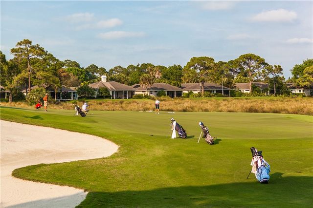 2340 Water Oak Court SW 223, Vero Beach, FL 32962