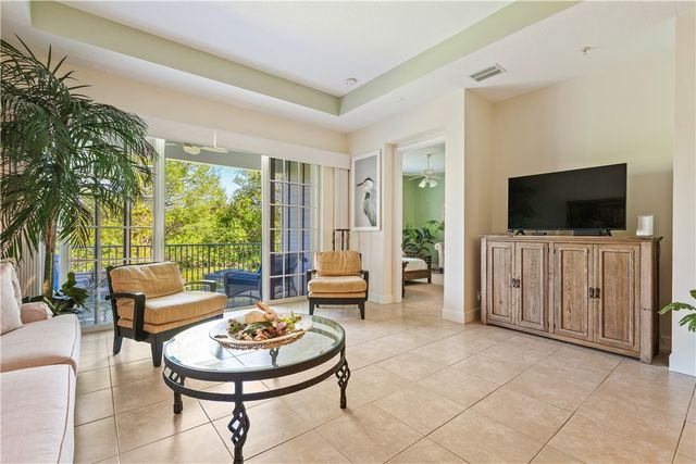 2340 Water Oak Court SW 223, Vero Beach, FL 32962