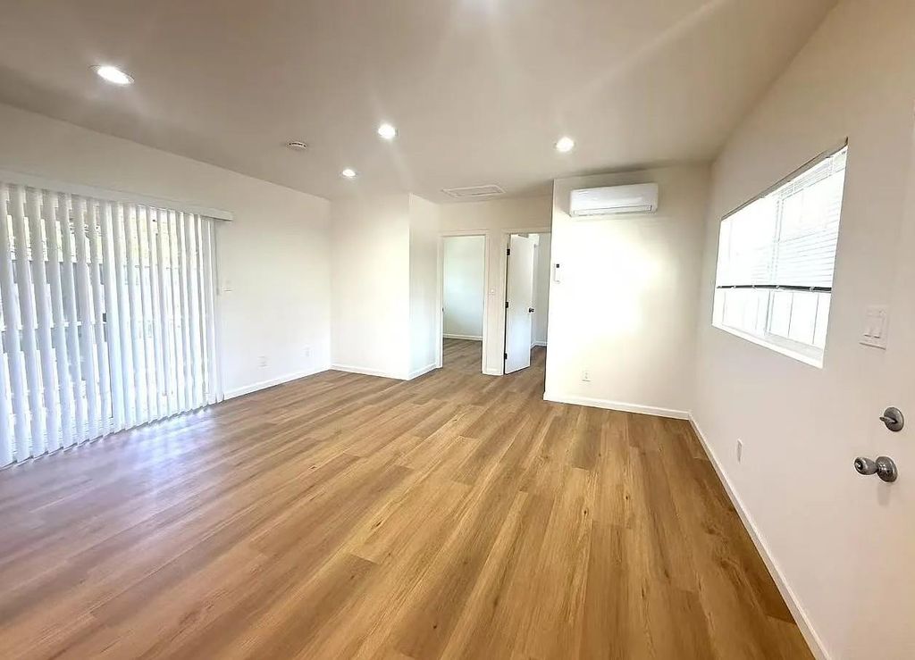 717 Ehrhorn Avenue, Mountain View, CA 94041