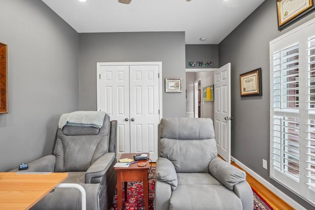 722 Courtland Ave, Clarksville, TN 37043