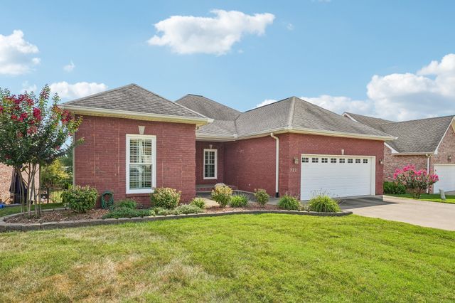 722 Courtland Ave, Clarksville, TN 37043