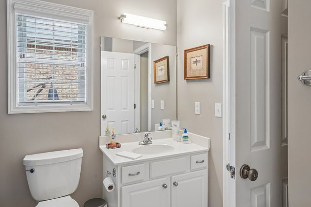 722 Courtland Ave, Clarksville, TN 37043