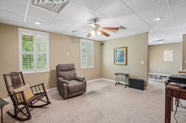 722 Courtland Ave, Clarksville, TN 37043