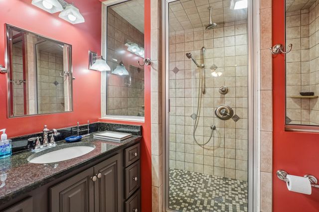 722 Courtland Ave, Clarksville, TN 37043