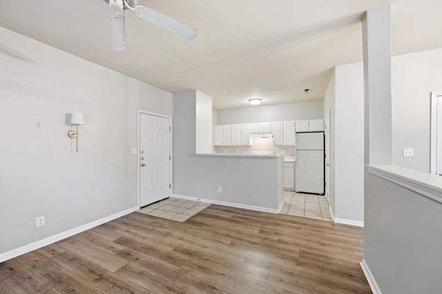 1600 Long Grove Drive 1422, Mount Pleasant, SC 29464