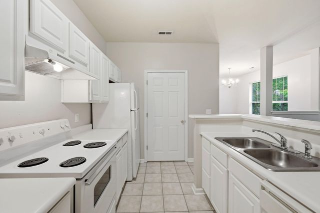 1600 Long Grove Drive 1422, Mount Pleasant, SC 29464