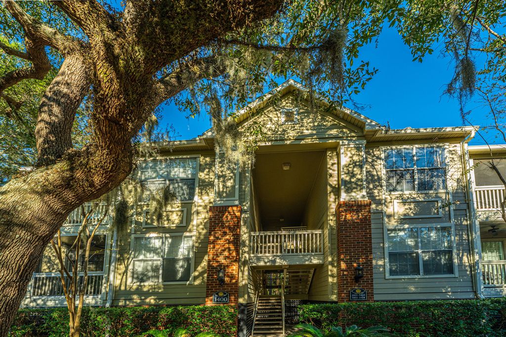 1600 Long Grove Drive 1422, Mount Pleasant, SC 29464