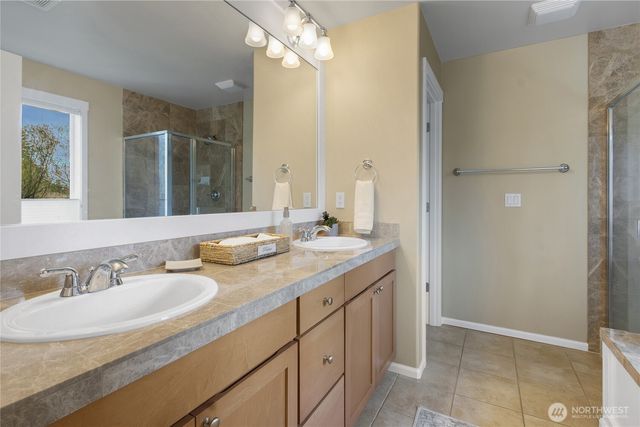 2023 Kennewick Place NE, Renton, WA 98056