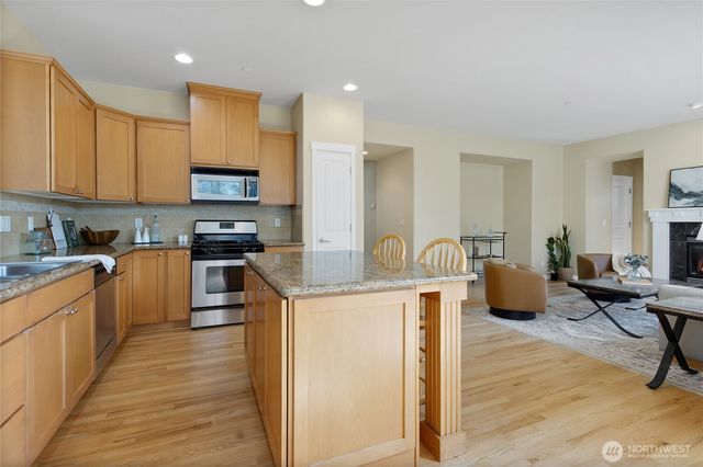 2023 Kennewick Place NE, Renton, WA 98056