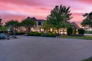 5241 Plainview Road, Midlothian, TX 76065