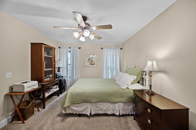 40 Vantage Pt, Counce, TN 38326