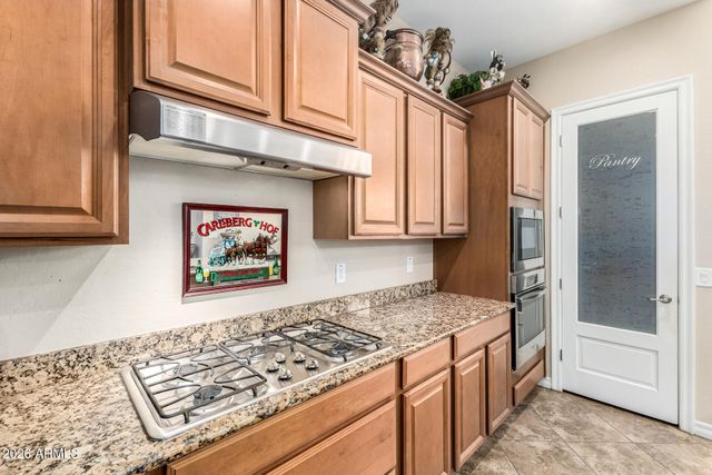 2441 E PENEDES Drive, Gilbert, AZ 85298