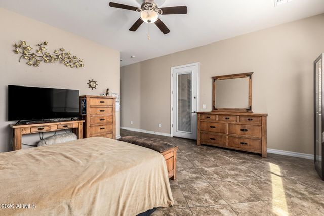 2441 E PENEDES Drive, Gilbert, AZ 85298