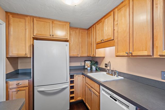 124 Broadmeadow St G, Marlborough, MA 01752