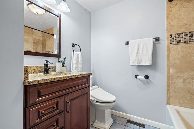 124 Broadmeadow St G, Marlborough, MA 01752