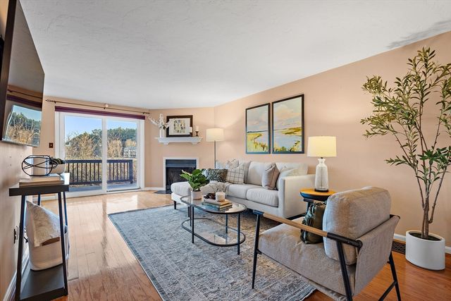 124 Broadmeadow St G, Marlborough, MA 01752