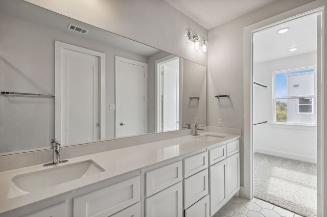 2644 Carmelita Street, Dallas, TX 75212