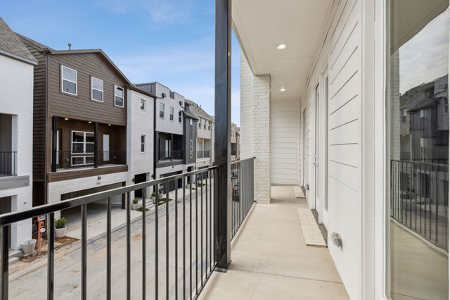 2644 Carmelita Street, Dallas, TX 75212