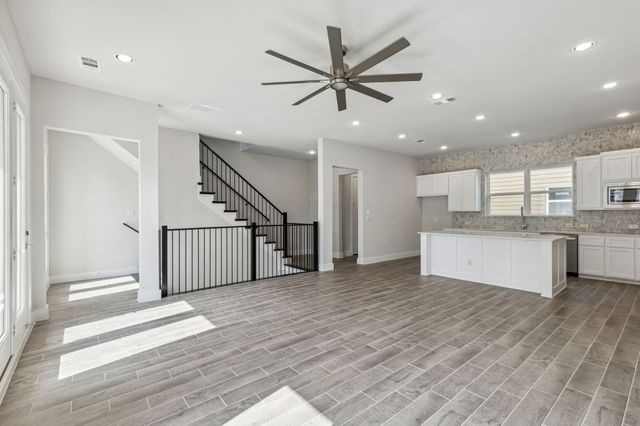 2644 Carmelita Street, Dallas, TX 75212