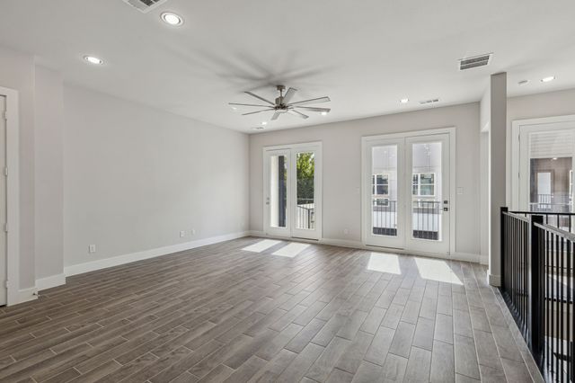 2644 Carmelita Street, Dallas, TX 75212