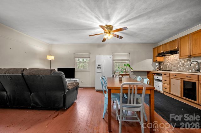 15 Meadowlark Drive, Tryon, NC 28782