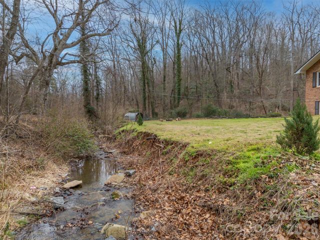 15 Meadowlark Drive, Tryon, NC 28782