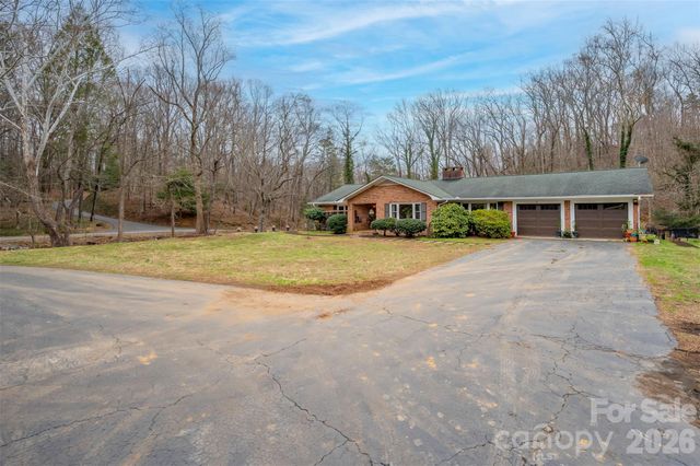 15 Meadowlark Drive, Tryon, NC 28782