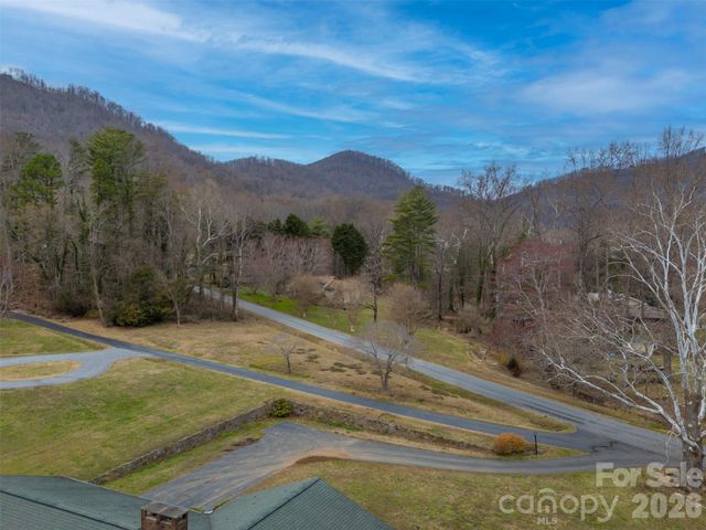 15 Meadowlark Drive, Tryon, NC 28782