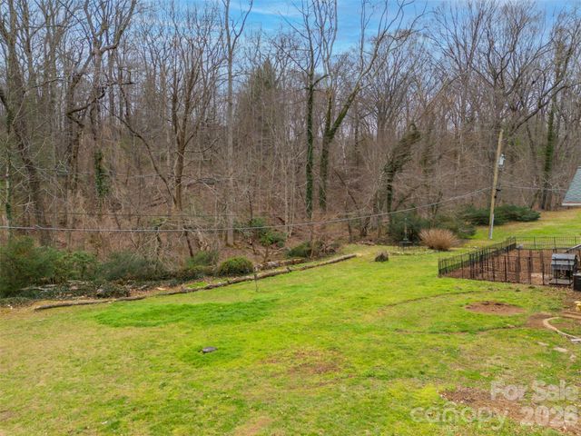 15 Meadowlark Drive, Tryon, NC 28782