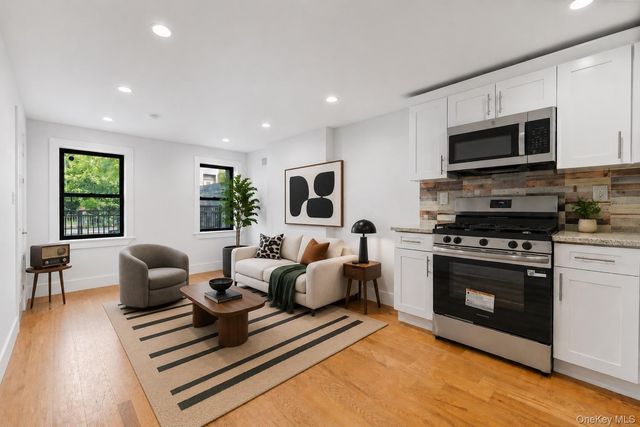 118 Cooper Street, Brooklyn, NY 11207
