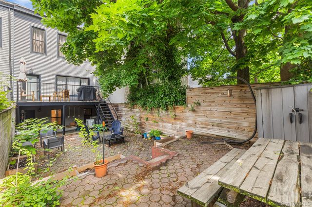 118 Cooper Street, Brooklyn, NY 11207
