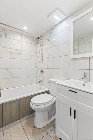 118 Cooper Street, Brooklyn, NY 11207