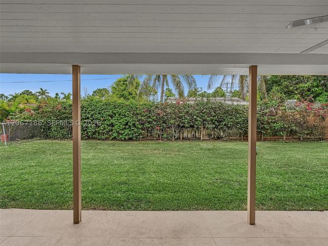 11911 SW 168th Ter, Miami, FL 33177