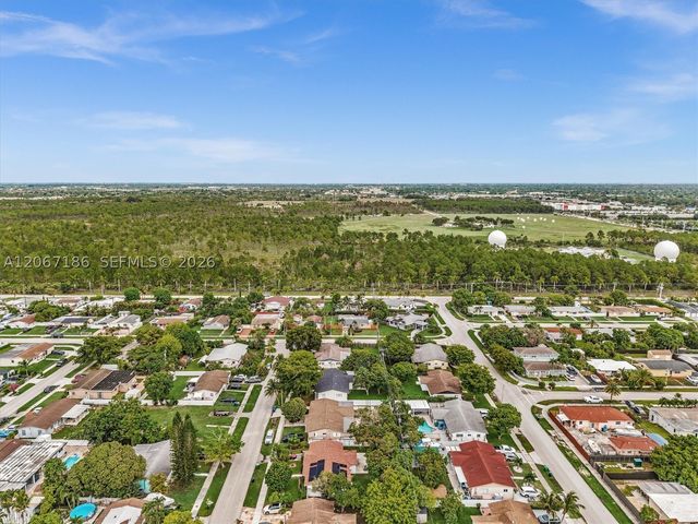 11911 SW 168th Ter, Miami, FL 33177